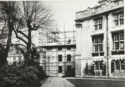 cc02089 W Block 1950.jpg; cc02089; W Block under construction 1950; Photograph